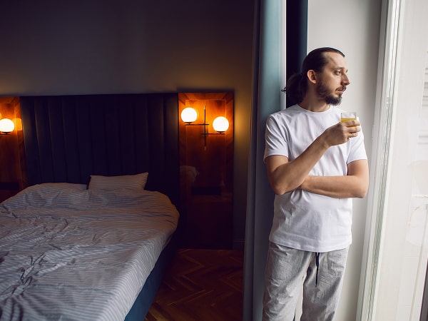 Praca z zakwaterowaniem – oferty pracy z darmowym noclegiem